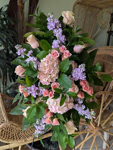 Pastel Garden Easel