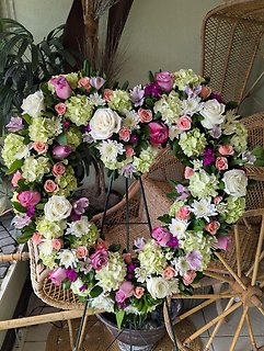 Green Pastel Open Heart