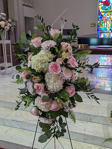 Pastel Pink Easel Spray